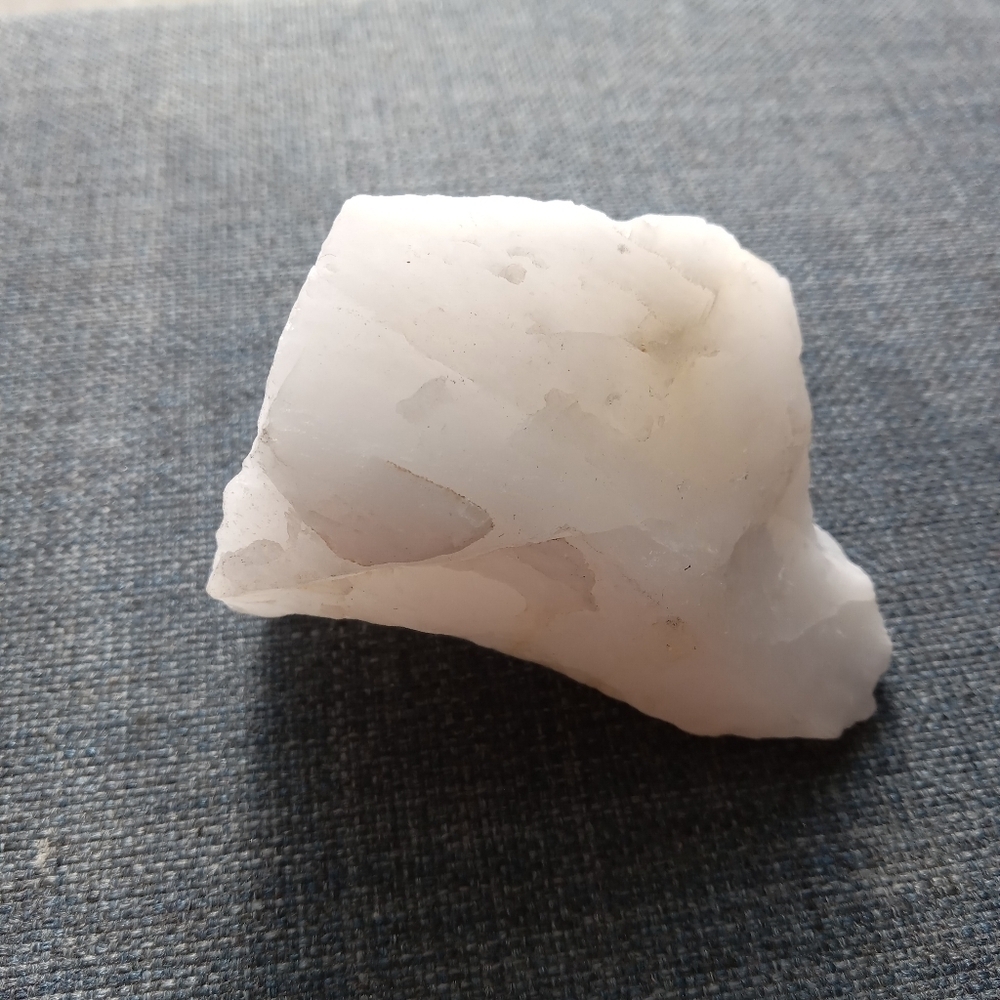 Raw milky quartz - Picture 5 of 13